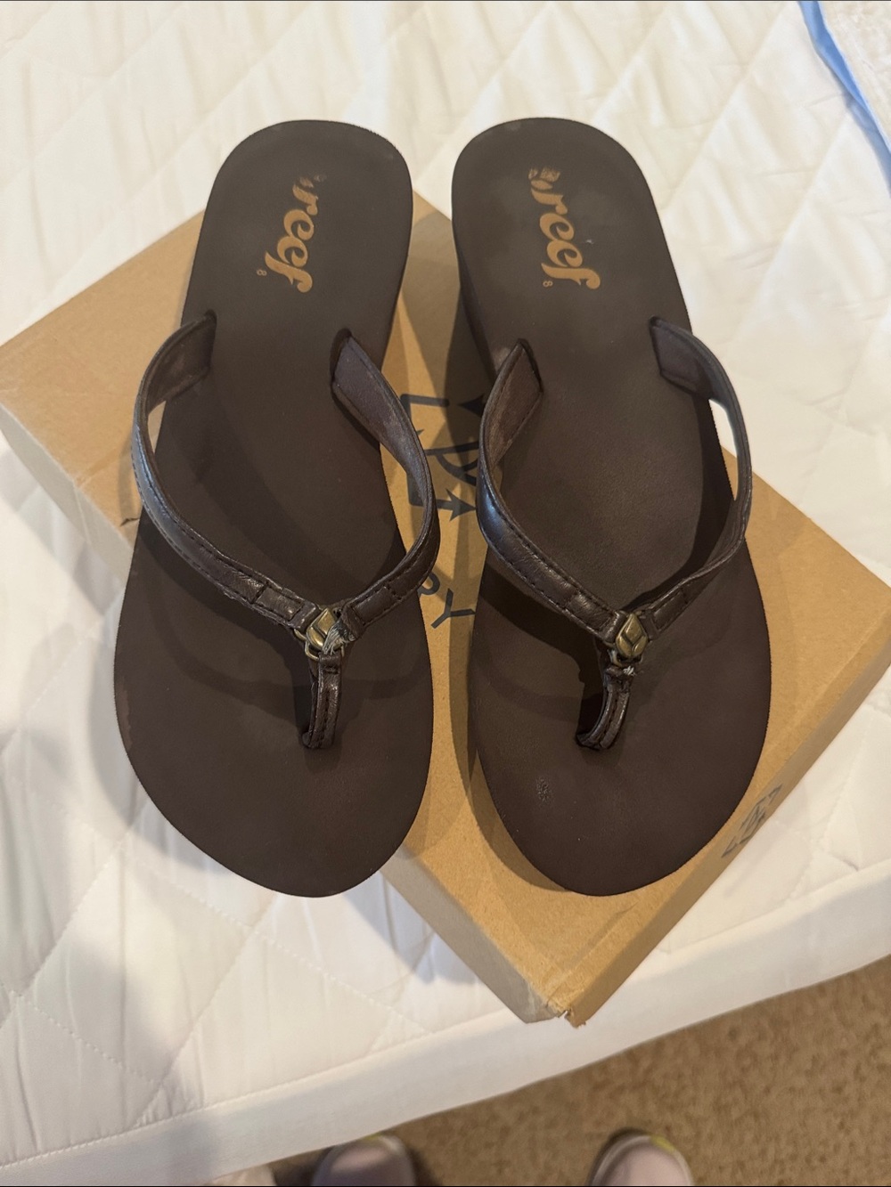Reef Women's Brown Leather Thong Sandals